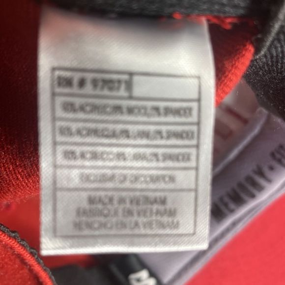 Men's Top of the World Crimson Indiana Hoosiers Red & White Fitted Hat - Picture 9 of 12